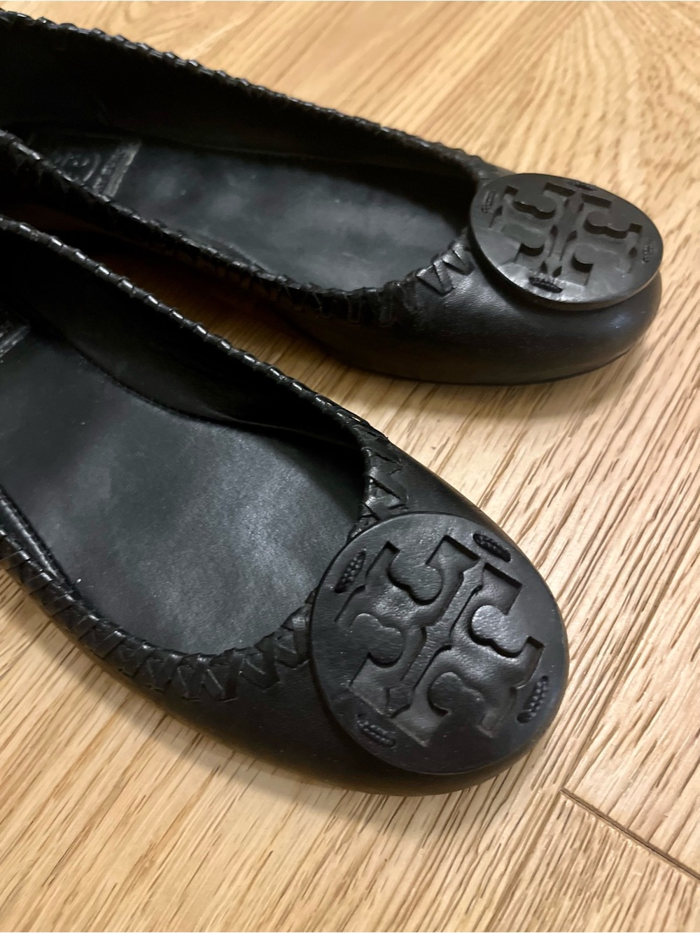 Tory Burch Black Leather Logo Ballet Flats